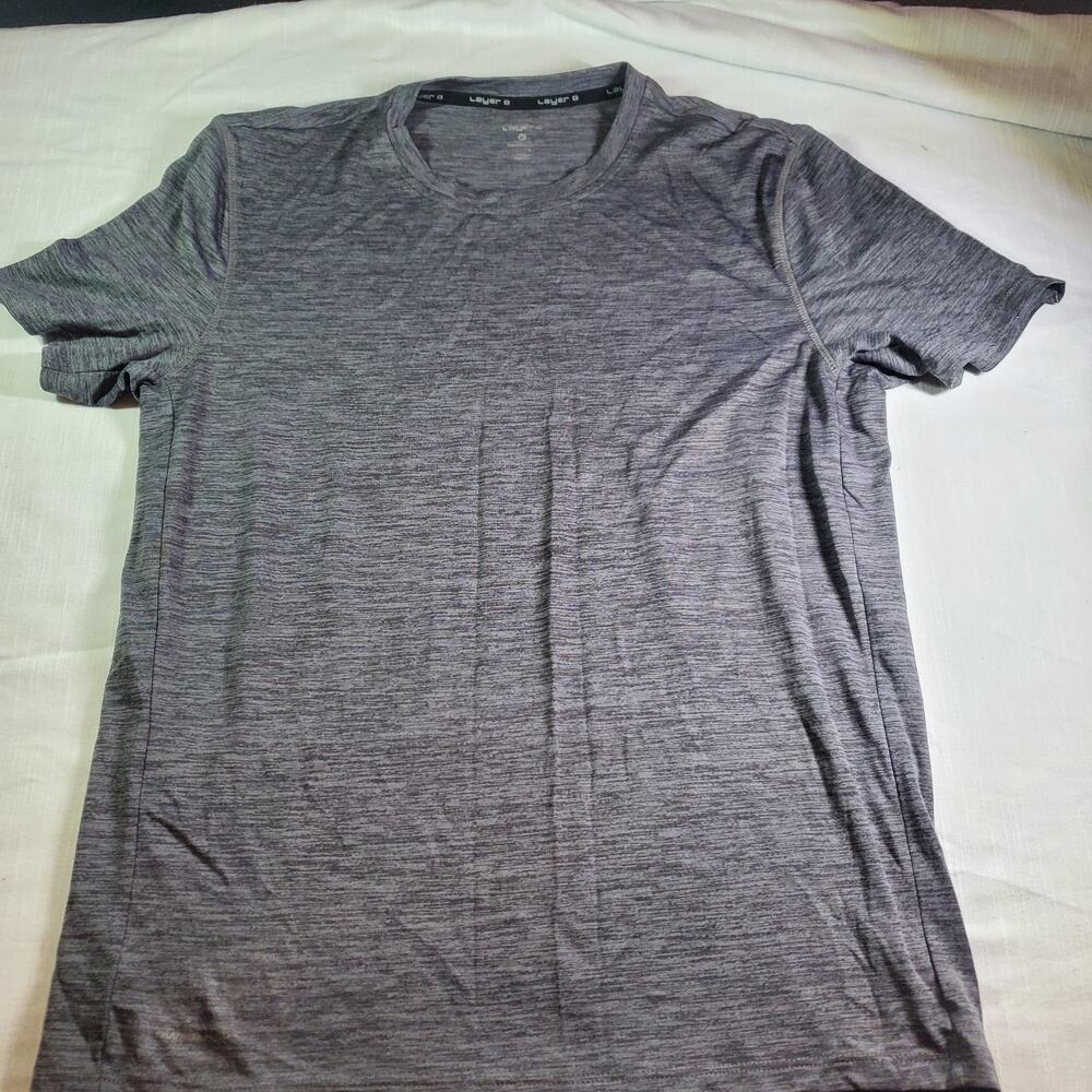 Boys Quick Dry T-Shirt Size Medium M Gray Short Sleeve Activewear Tee